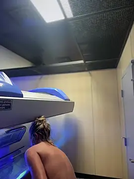 vixendoll87 online show from February 5, 10:12 pm