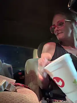 vixendoll87 online show from March 9, 1:56 am