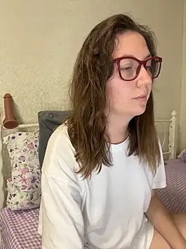 BeatriceTender online show from June 13, 8:18 pm