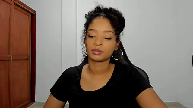 avellanatammy online show from November 8, 2:45 am