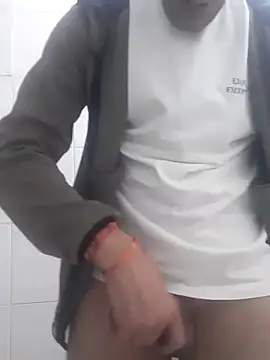 Snapshot of Aktorihann chatting on September 27, 10:04 pm Aktorihann online show from September 27, 10:04 pm