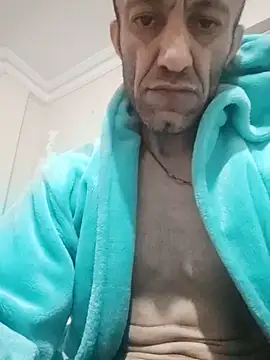 Snapshot of Aktorihann chatting on December 1, 10:26 pm Aktorihann online show from December 1, 10:26 pm