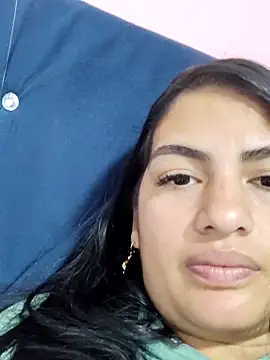 SamanthaBeke online show from June 5, 9:42 pm