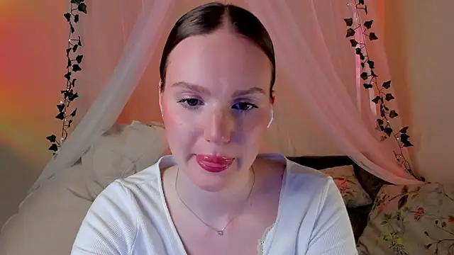 MishkaMe online show from February 11, 6:22 pm