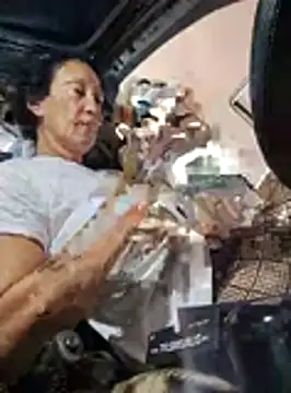 Snapshot of TheDime chatting on December 5, 6:48 pm TheDime online show from December 5, 6:48 pm