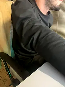 giorgakaci69 online show from November 27, 3:14 pm