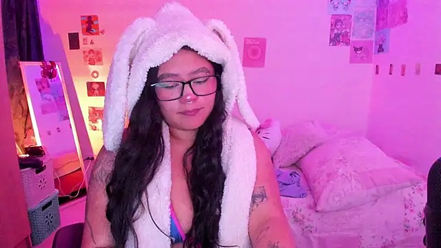 StephaniFox online show from January 14, 5:08 am