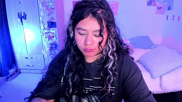 StephaniFox online show from February 24, 3:44 am