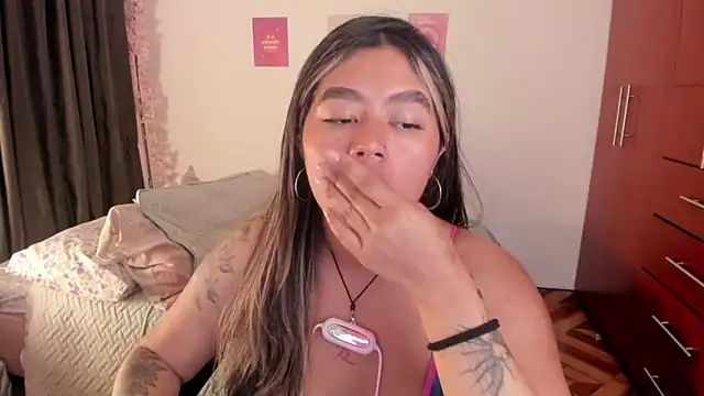 StephaniFox online show from October 22, 2:01 am