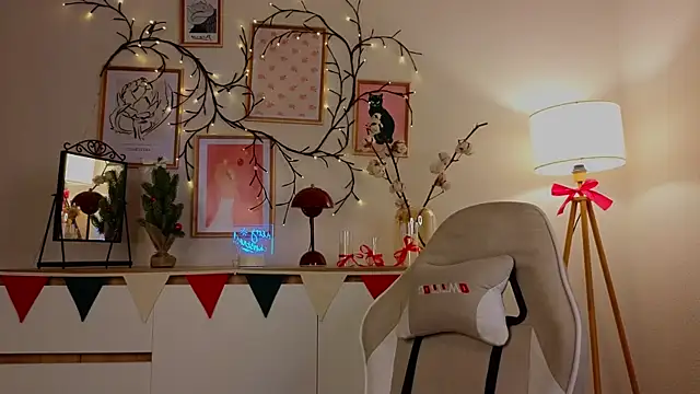 mo11y kitten online show from January 9, 12:46 am