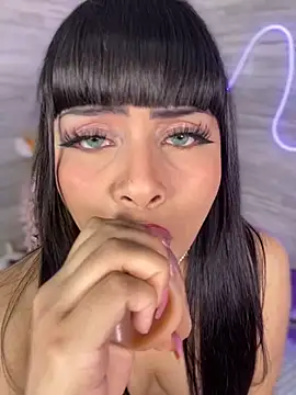 Bubalu Uwwu online show from October 15, 3:17 am