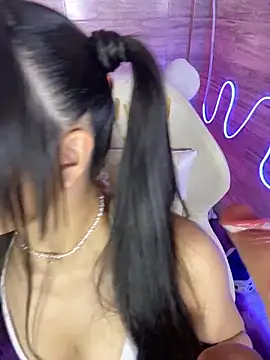 Bubalu Uwwu online show from December 15, 4:28 am