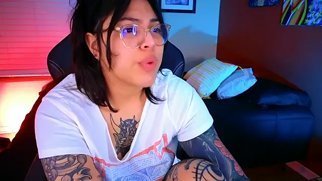 miacanela xo online show from December 29, 4:59 am