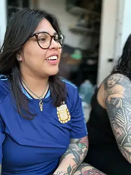 miacanela xo online show from June 10, 1:17 am