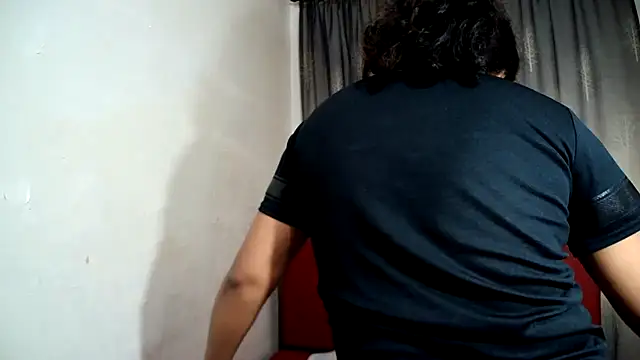 Cute Indian00 online show from February 10, 5:25 am