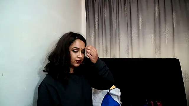 Cute Indian00 online show from February 20, 8:39 am