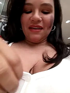 Julieta-tits online show from December 4, 7:34 pm