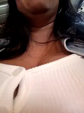 Julieta-tits online show from December 19, 10:32 pm