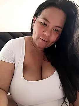 Julieta-tits online show from June 16, 4:20 pm