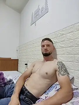 Snapshot of colin_hopex chatting on June 20, 5:21 am colin hopex online show from June 20, 5:21 am