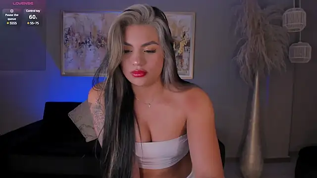NicoleSanz  online show from January 3, 2:19 pm