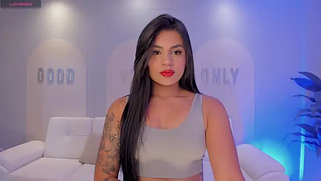 NicoleSanz  online show from January 9, 11:36 am