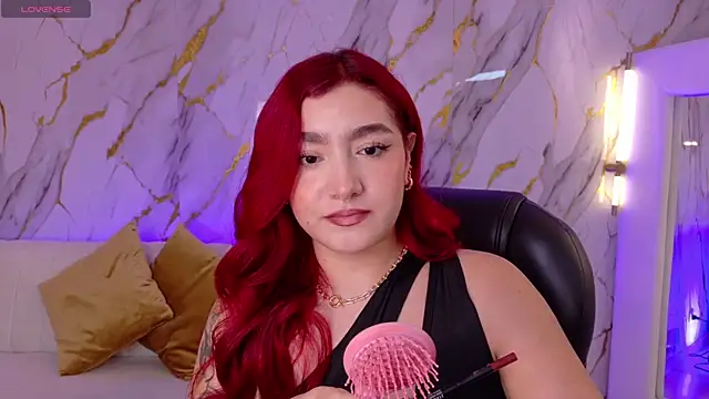 ViolettCastel online show from December 19, 7:21 pm