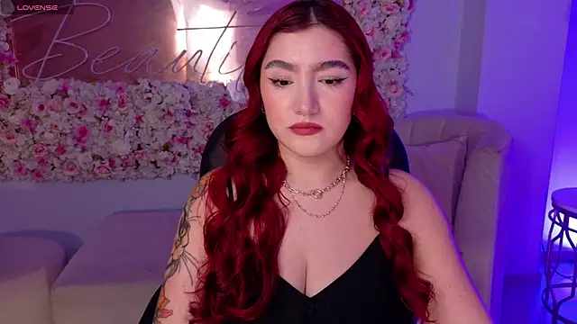 ViolettCastel online show from January 13, 6:57 pm