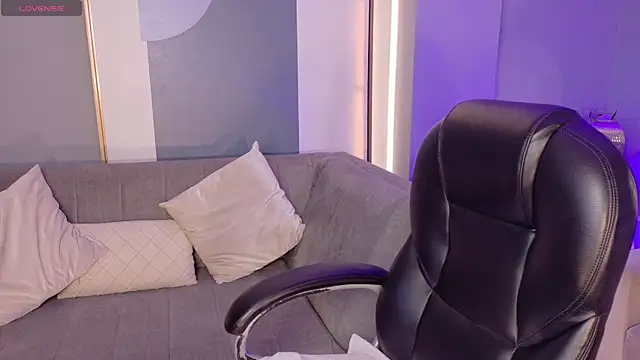 ViolettCastel online show from February 22, 4:38 pm