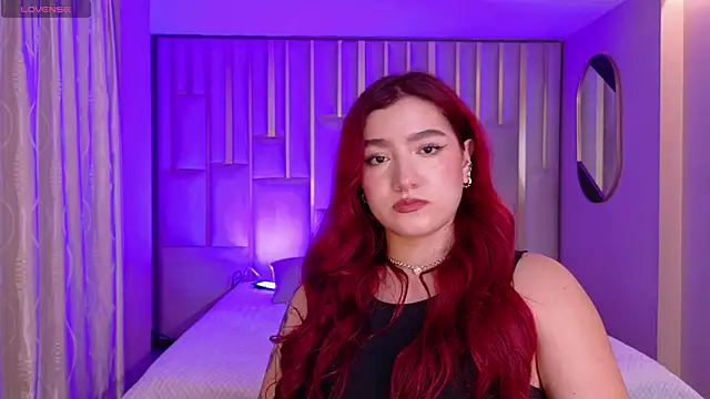 ViolettCastel online show from March 25, 9:32 pm