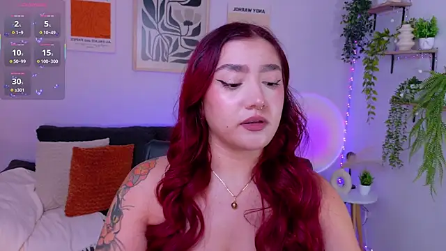 ViolettCastel online show from June 7, 6:11 pm