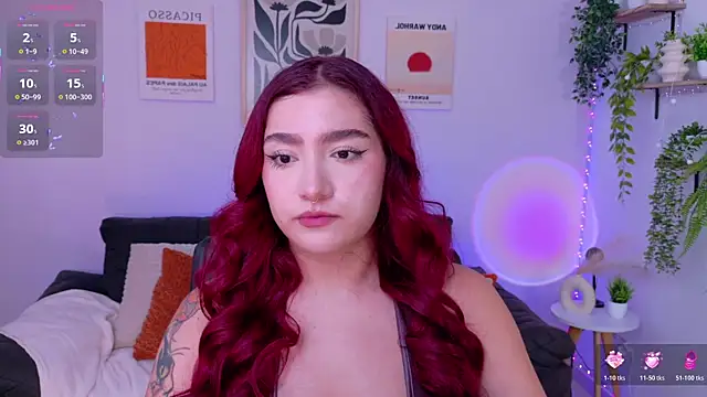 ViolettCastel online show from June 11, 7:23 pm