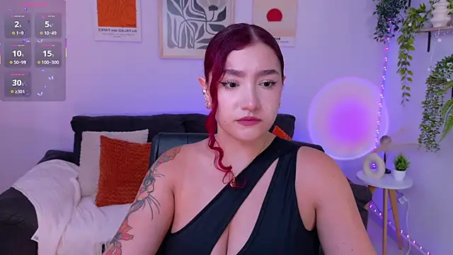 ViolettCastel online show from June 12, 7:57 pm