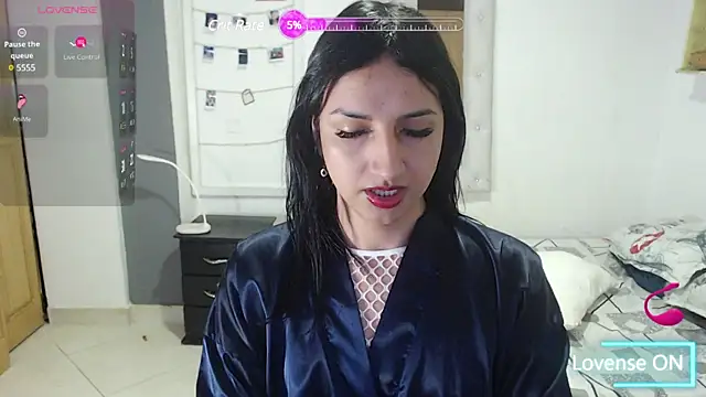 Snapshot of Miss_Karla1 chatting on December 16, 10:24 pm Miss Karla1 online show from December 16, 10:24 pm