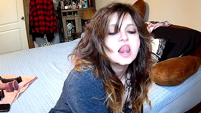 ZeelaXoXo online show from January 12, 7:41 pm