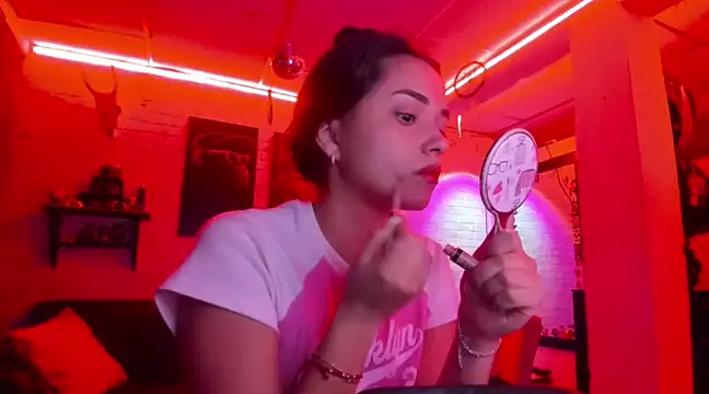 Kimmymadison- online show from January 4, 12:16 am