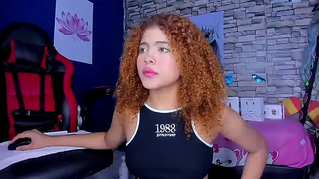sofiacastillo01 online show from January 28, 1:05 pm