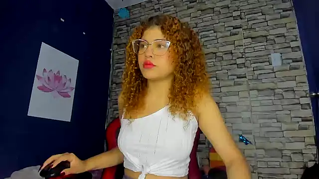 sofiacastillo01 online show from February 11, 1:09 pm