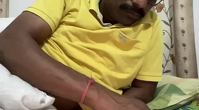 HORNY4UDESI online show from December 1, 4:29 pm