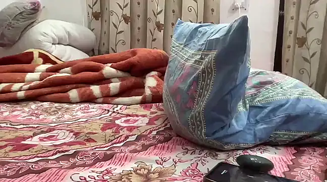 HORNY4UDESI online show from January 11, 11:24 pm