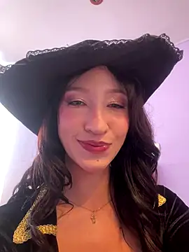 Snapshot of peiton_steele7 chatting on October 31, 7:48 pm peiton steele7 online show from October 31, 7:48 pm