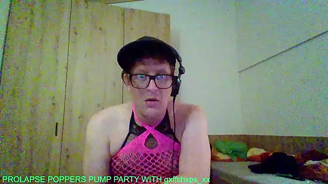 Bigthroaterboy online show from September 14, 4:11 am
