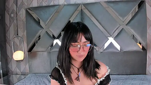 Snapshot of SaraMartini1 chatting on January 28, 12:54 pm SaraMartini1 online show from January 28, 12:54 pm