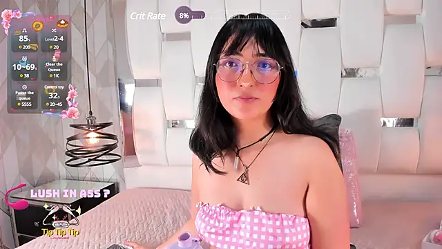 Snapshot of SaraMartini1 chatting on February 14, 9:13 am SaraMartini1 online show from February 14, 9:13 am