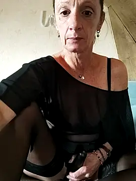 Snapshot of tatianasexymilf chatting on October 9, 12:58 pm tatianasexymilf online show from October 9, 12:58 pm