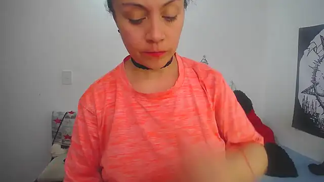 lili peach online show from February 25, 7:14 pm