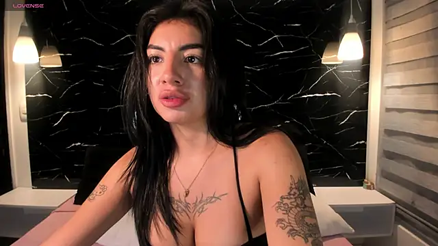 ANTONELLA  ROUSE  online show from December 9, 4:56 am