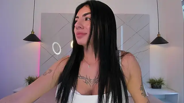 ANTONELLA  ROUSE  online show from September 30, 9:09 pm