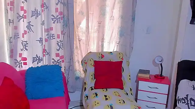 kerlysmith 24 online show from June 19, 3:27 pm
