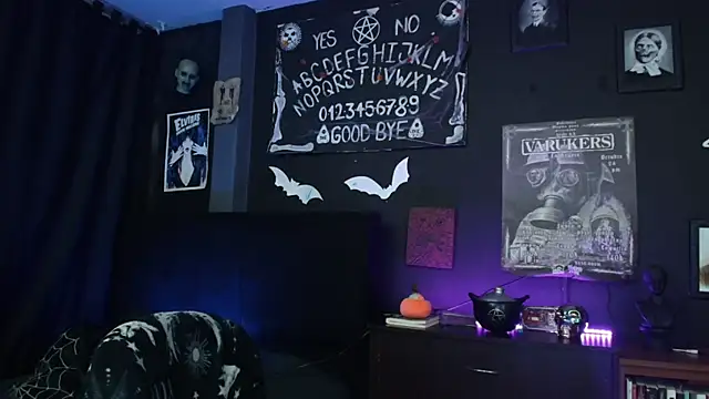 Goddess Mortem online show from July 21, 9:50 pm